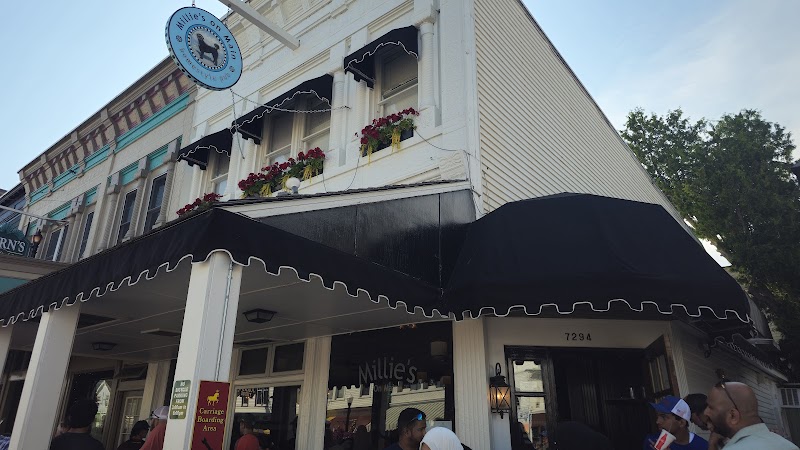 Millie's on Main - Pub in Mackinac Island