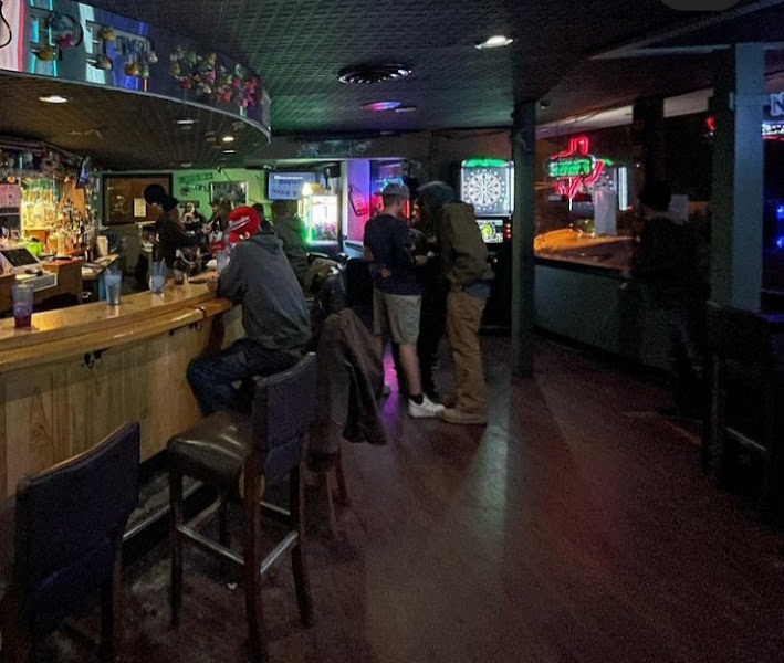 The Pit Stop 67 - Bar & grill in Elkhorn