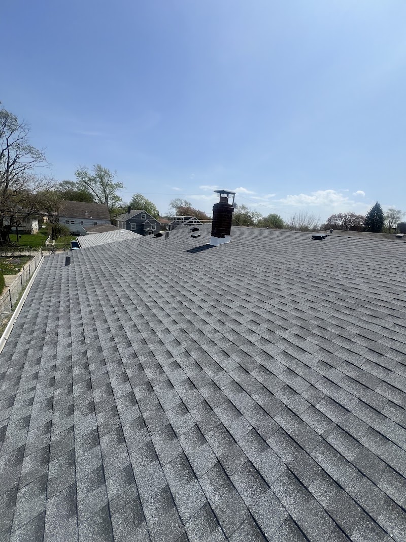 Chandler Family Roofing - Roofing contractor in Chicago