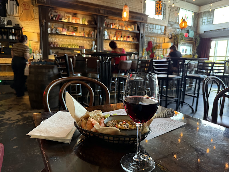 La Sétima Club - Wine bar in Tampa