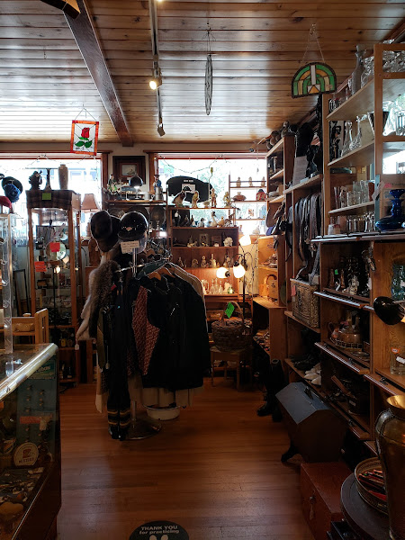 Antiques on Main LLC- Largest vintage vinyl collection in Pagosa!!