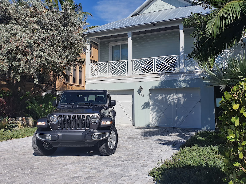 Island Jeep Excursions - Car rental agency in Bradenton