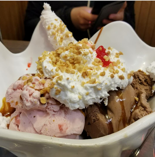 Margie's Candies - Ice cream shop in Chicago