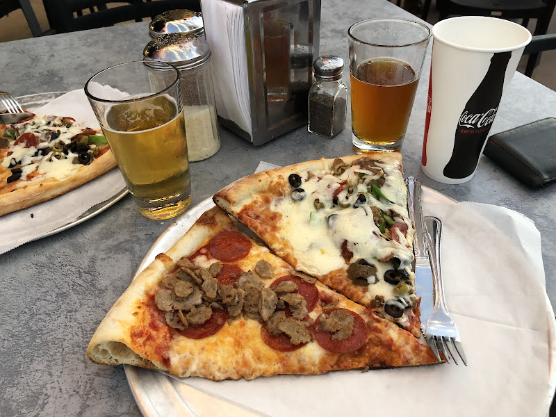 Fellini's Pizza - Pizza restaurant in Atlanta
