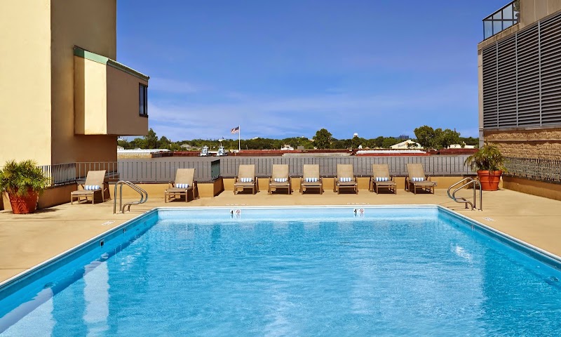 Hilton New Orleans Riverside photo