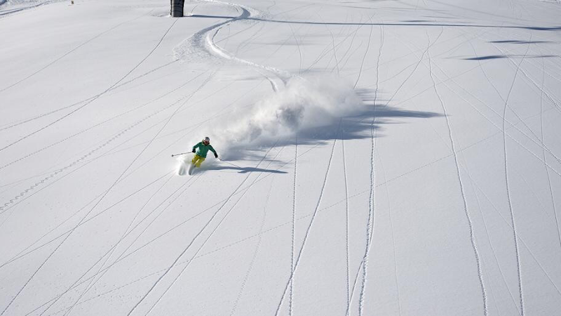 Black Tie Ski Rental Delivery of Telluride - Element 52 - Ski rental service in Telluride