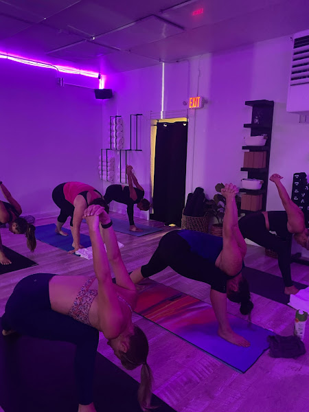 Heatwave Hot Yoga Studio - Yoga studio in Williams Bay