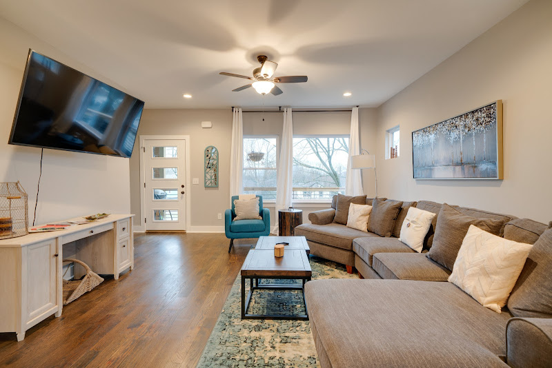 Grand Welcome Nashville - Vacation Rentals & Property Management