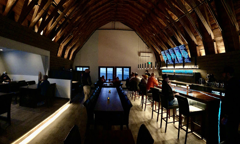Hop Lounge