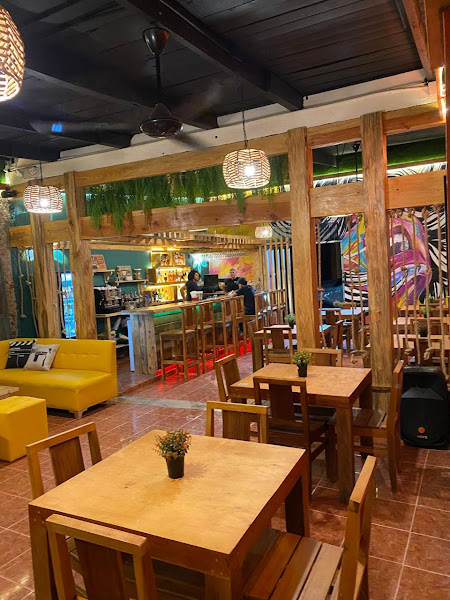 Lokura's PoP - Bar & grill in C. 30 de Marzo