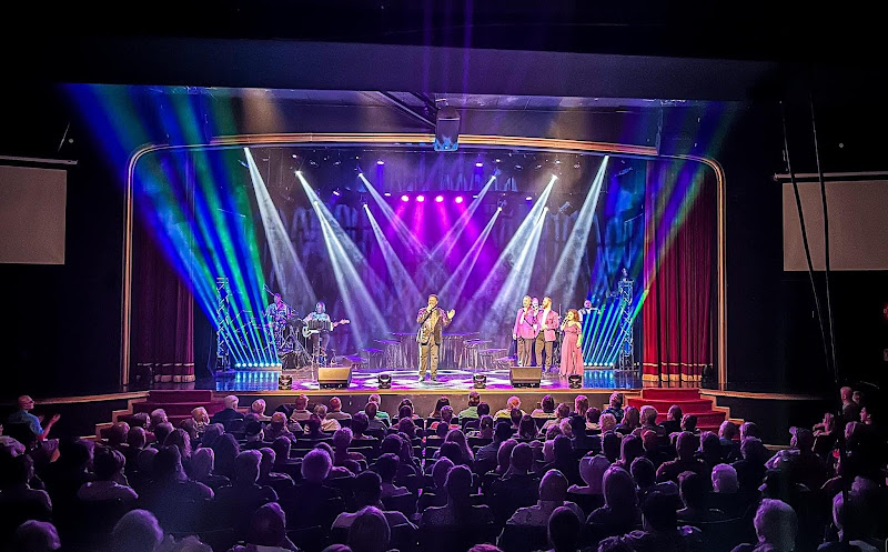 Array Variety Show - Live music venue in Pigeon Forge