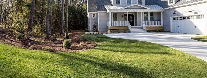 Living Oaks Landscaping, Inc.