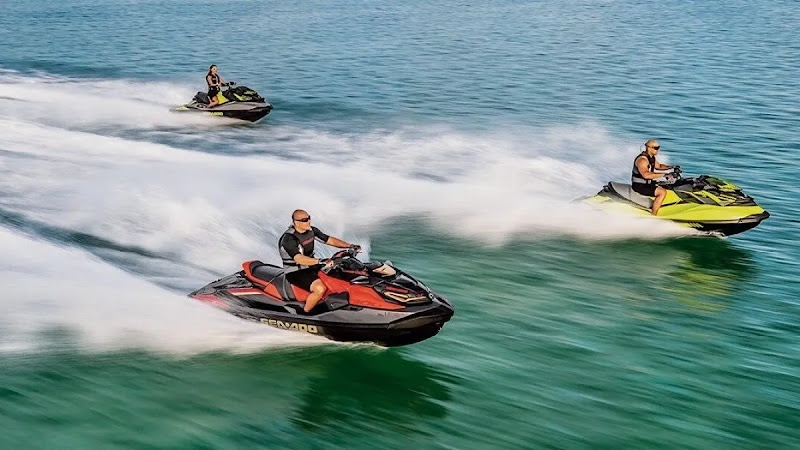 406 Watersports - Tourist attraction in Whitefish