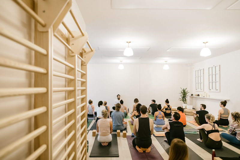 Commune Yoga