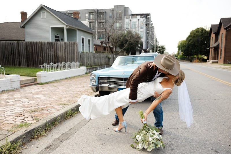 White Velvet Chapel | Weddings & Elopements Nashville - Wedding chapel in Nashville