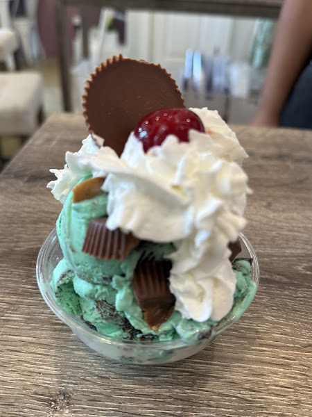 Rosie Lynns Ice Cream and Lattes - Ice cream shop in New Braunfels