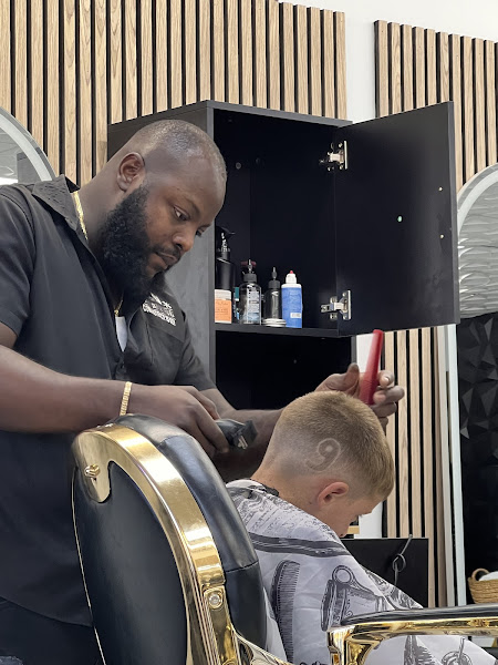Islandz Sleek fades - Barber shop in Destin