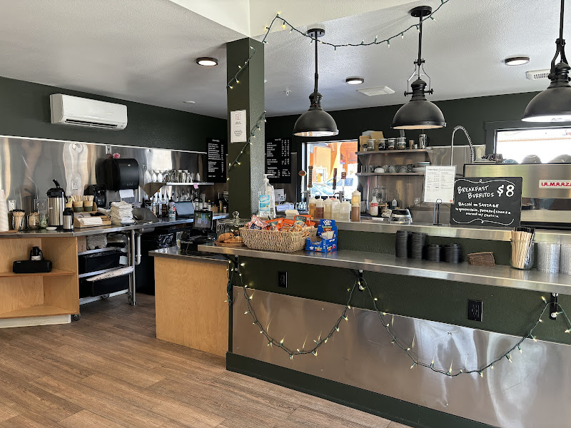 Iconoclast Cafe + Bar