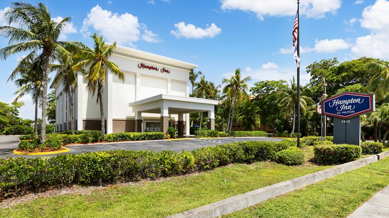 Hampton Inn Naples-Central - Hotel in Naples
