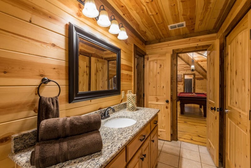 Silver Dollar Lodge photo