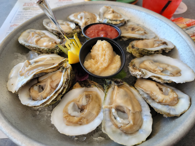 Salt Cracker Fish Camp - Seafood restaurant in Clearwater Beach