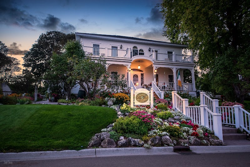 Cloghaun Bed & Breakfast - Bed & breakfast in Mackinac Island