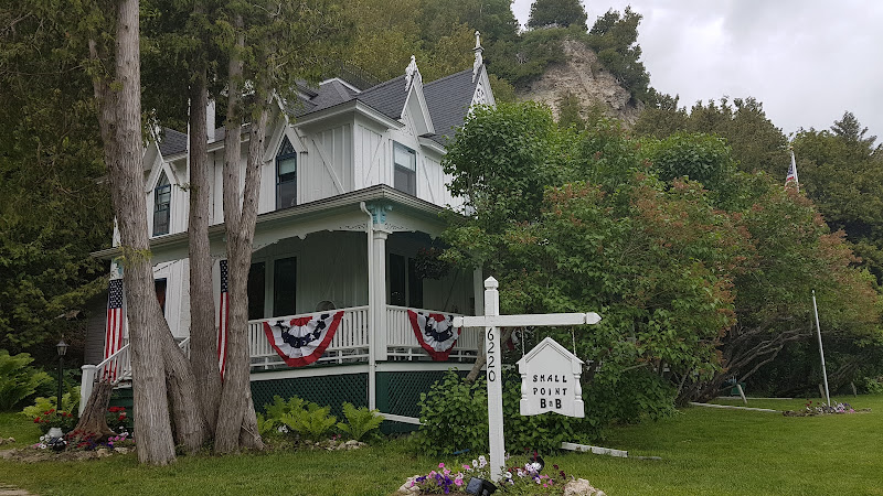 Small Point Bed & Breakfast - Bed & breakfast in Mackinac Island