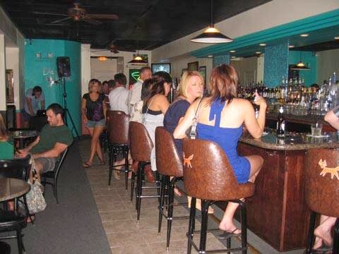Desert Fox Bar - Cocktail bar in Palm Desert
