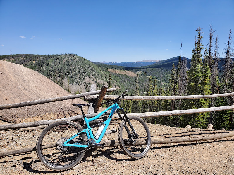 Avalanche Sports- South - Ski rental service in Breckenridge