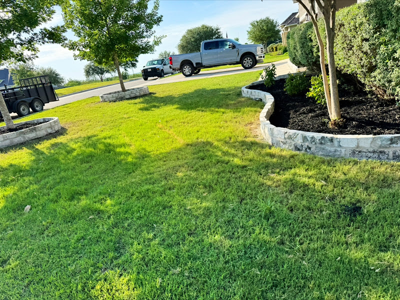 B&M Landscaping Service LLC - Landscaper in New Braunfels