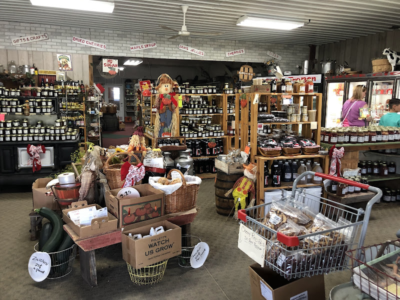 Hyline Orchard Farm Market Inc., Door County - Farmers' market in Fish Creek