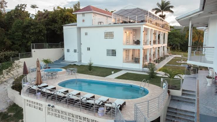 Lavender Moon Villas - Hotel in Ocho Rios