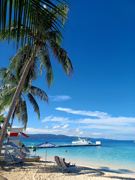 Doctor’s Cave Beach - Tourist attraction in Montego Bay
