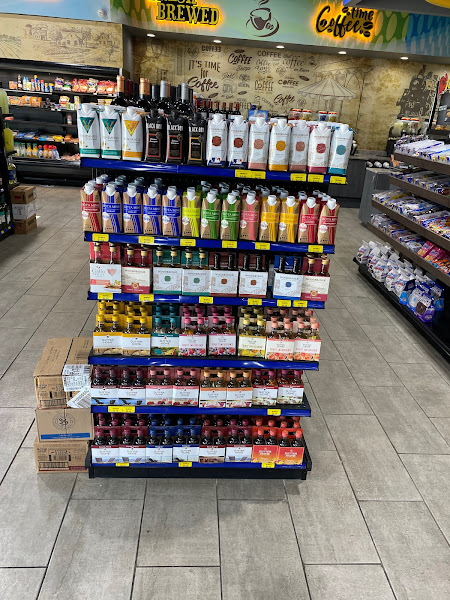 Market at Avery park - Convenience store in New Braunfels