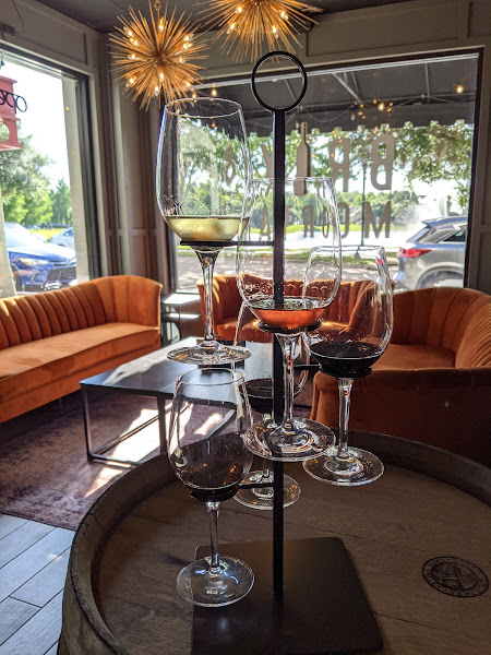 Brix & Mortar Urban Winery - Avalon Park - Wine bar in Orlando