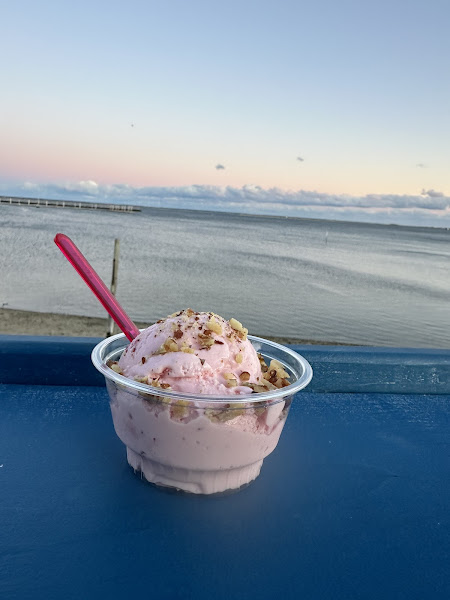 Sundaze P-Town Inc - Ice cream shop in Provincetown