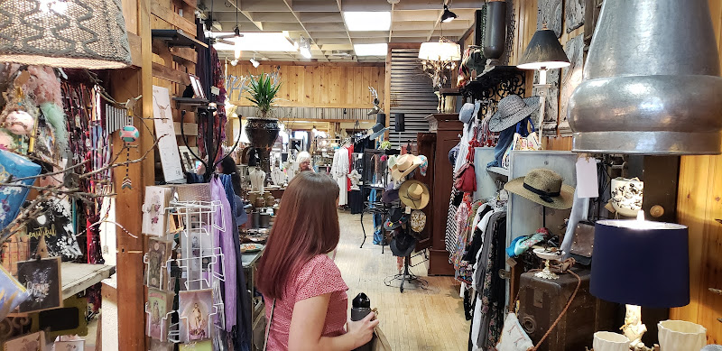 Sappari - Women's clothing store in Whitefish