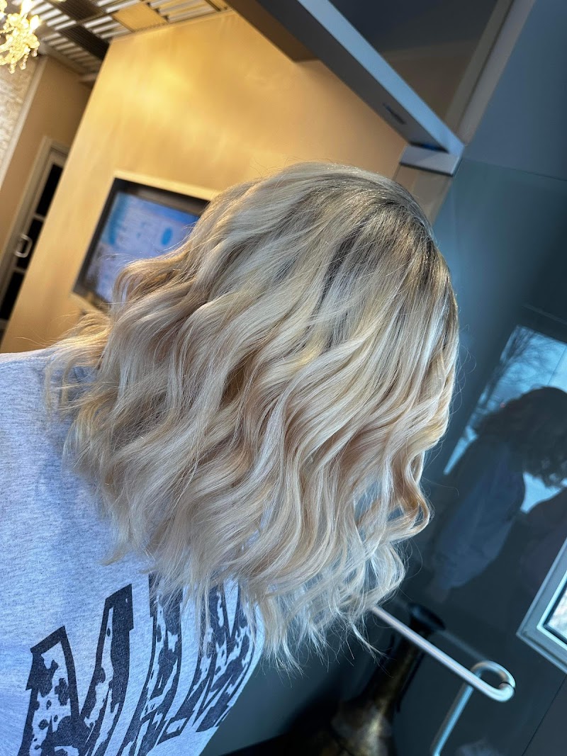 Aquarii Hair & Spa