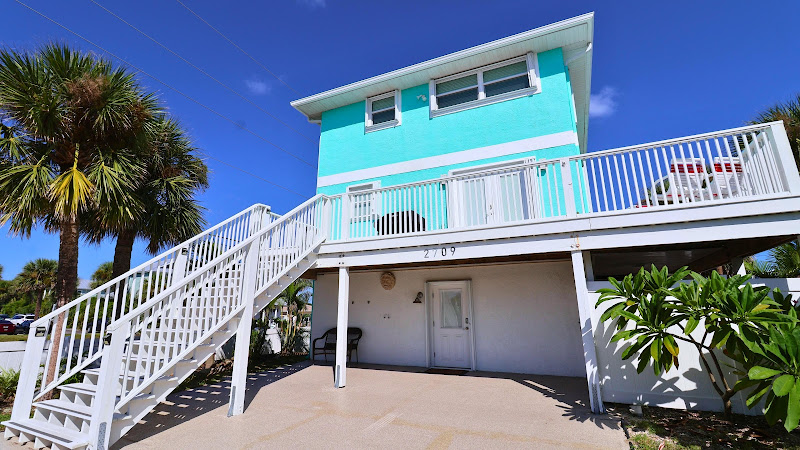 New Smyrna Stays