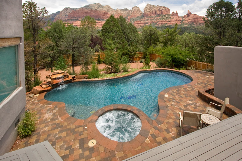 Biddle's Pool, Spa, Patio