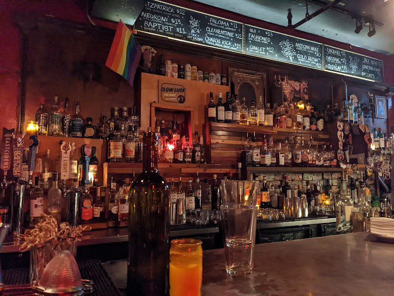 Firehouse Lounge - Cocktail bar in Austin
