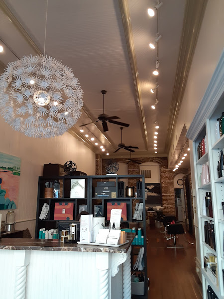 Canvas on King - Hair salon in Charleston