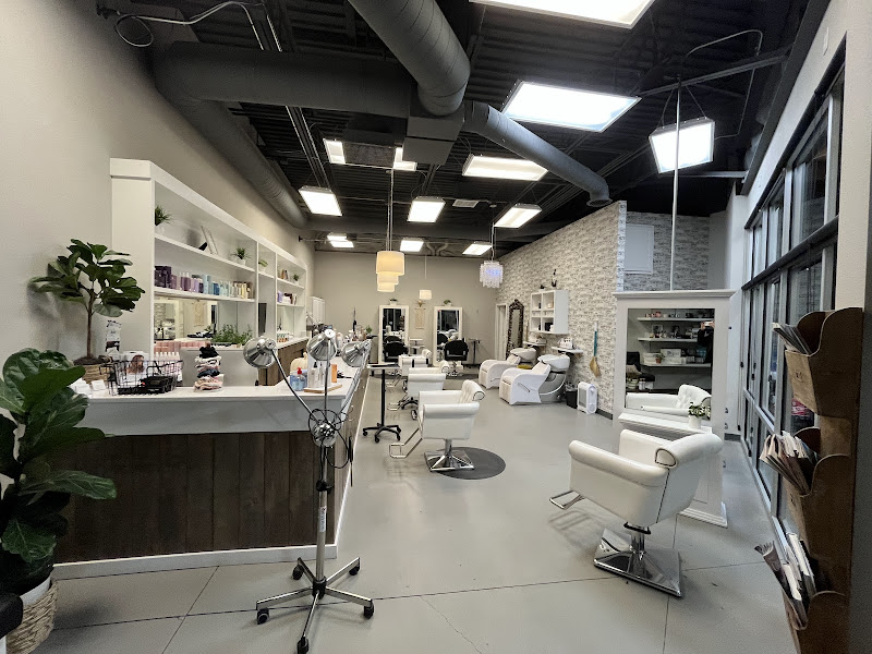 Selon CDA - Hair salon in Coeur d'Alene