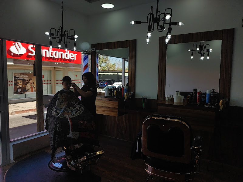 IL SALON BARBER SHOP CENTRO - Barber shop in Centro