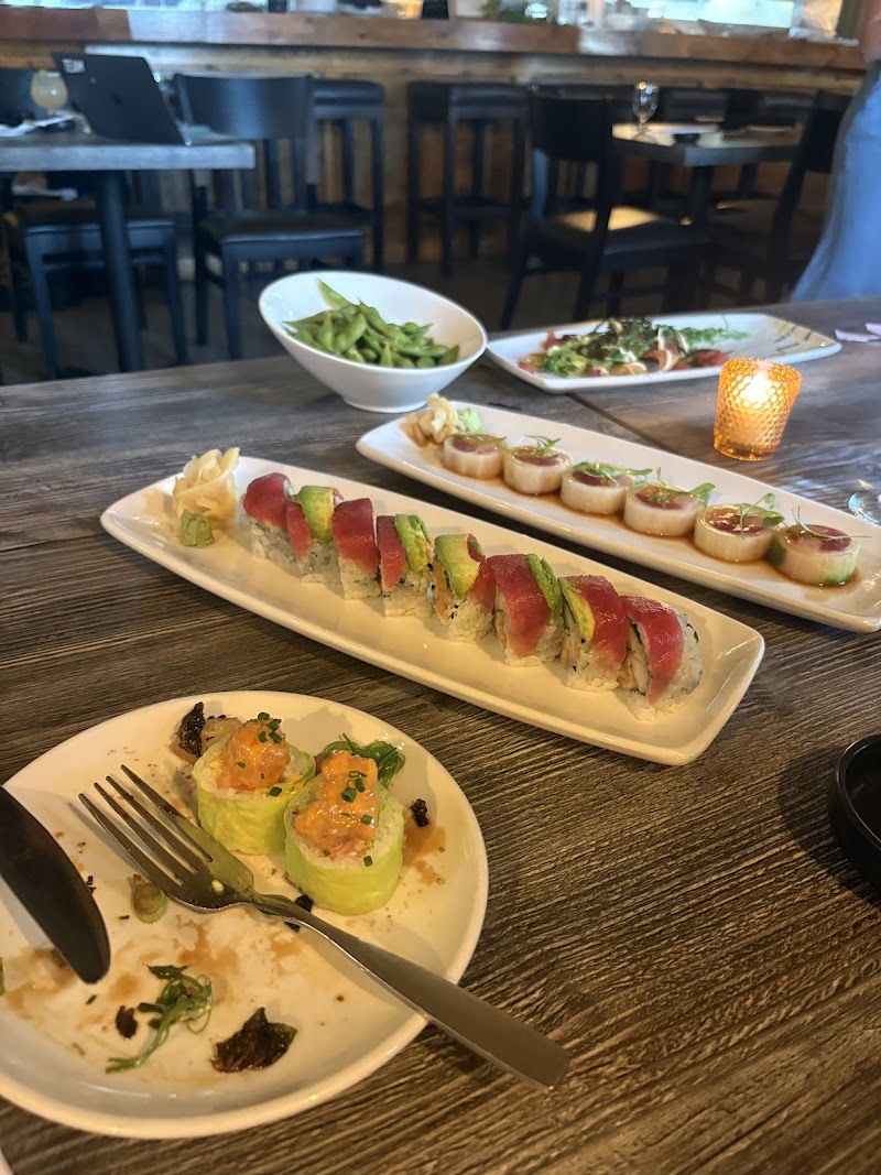 Rose & Ivy - Steak, Sushi, Cocktails photo