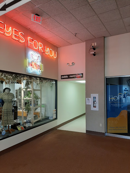 Cherry Point Mall - Shopping mall in Sturgeon Bay