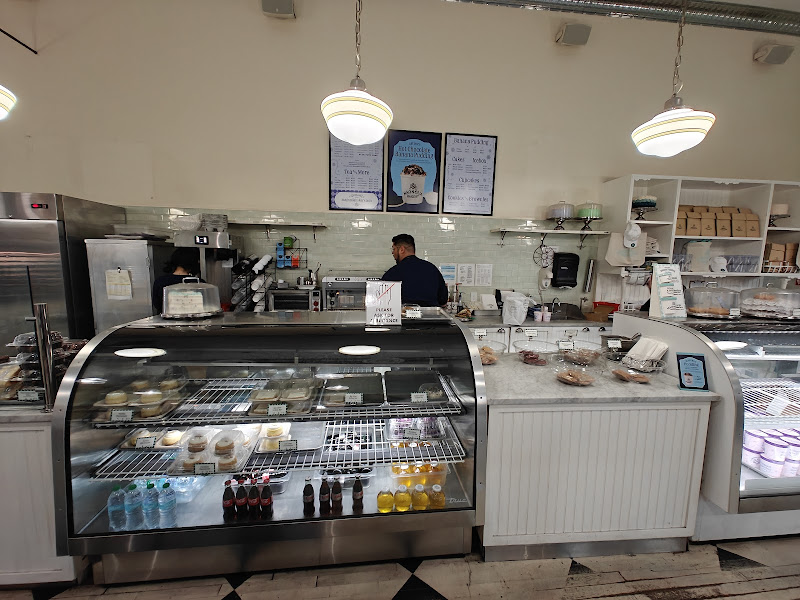 Magnolia Bakery - Los Angeles