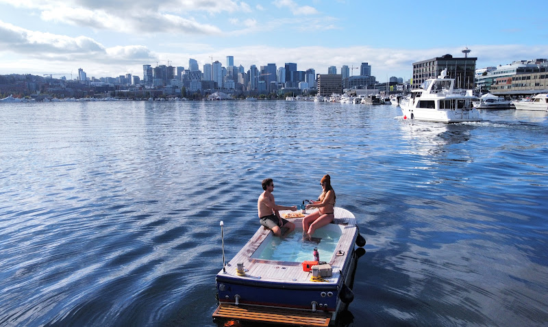 Hot Tub Boats - Boat rental service in Seattle