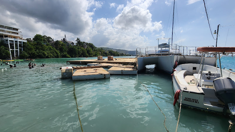 Mahogany Beach - Beach pavillion in Ocho Rios