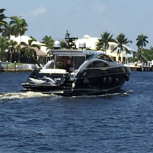 Yolo Boat Rentals